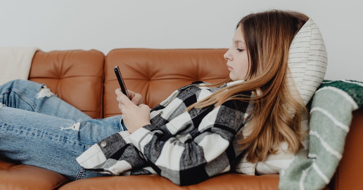 15-17 Yaş Instagram Hesabında Görüldü ve Canlı Yayın Kapanacak mı?