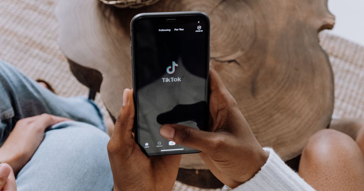 TikTok'ta İzlenme Var Ama Beğeni Yok: Neden Az Beğeni Alıyorum ve Oranı Nasıl Yükseltirim?